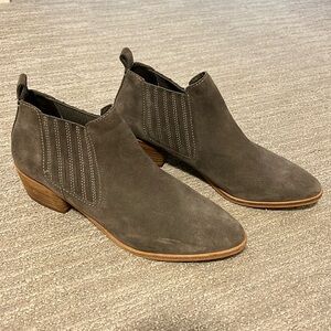 Dolce Vita booties